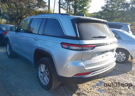 2023 Jeep Grand Cherokee Laredo X 4X2 from USA, damaged, VIN 1C4RJGAG7P8883812